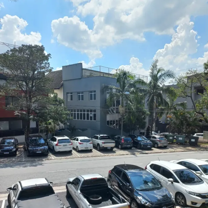 Vista do prédio comercial em Alphaville